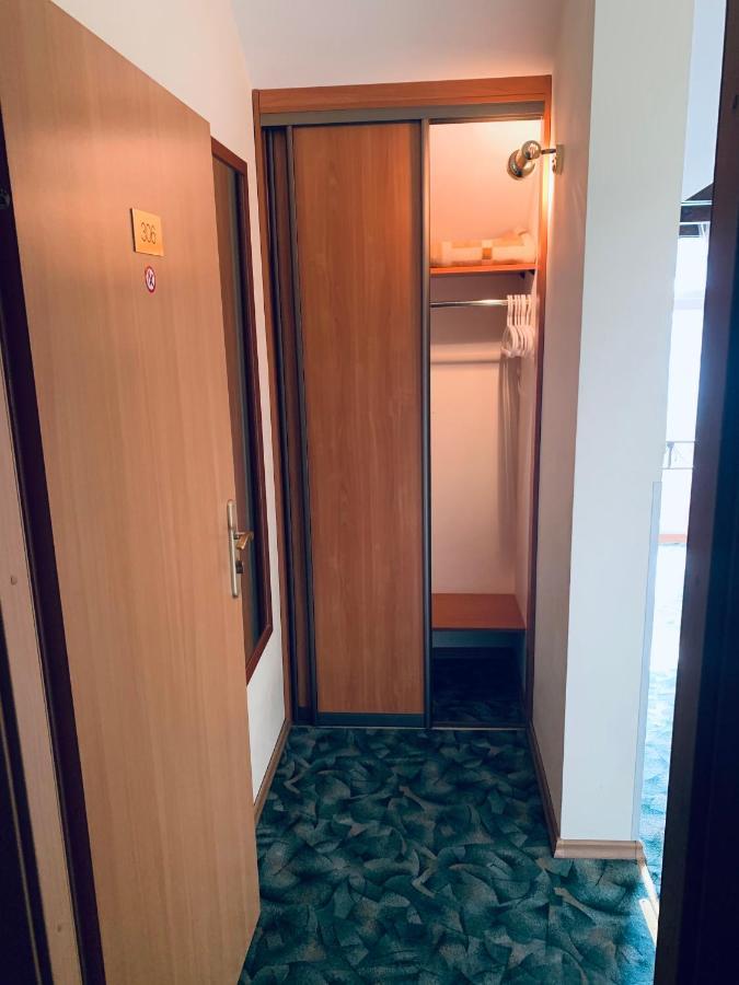 莫雷纳酒店 克莱佩达 外观 照片